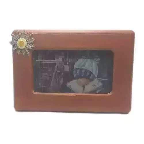 Photo frame 125x85-85x45 with Eguzkilore and with leg 3D print model