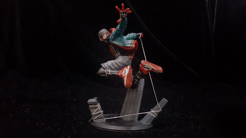 SPIDERMAN INTO THE SPIDERVERS MILES MORALES 3D print model_2