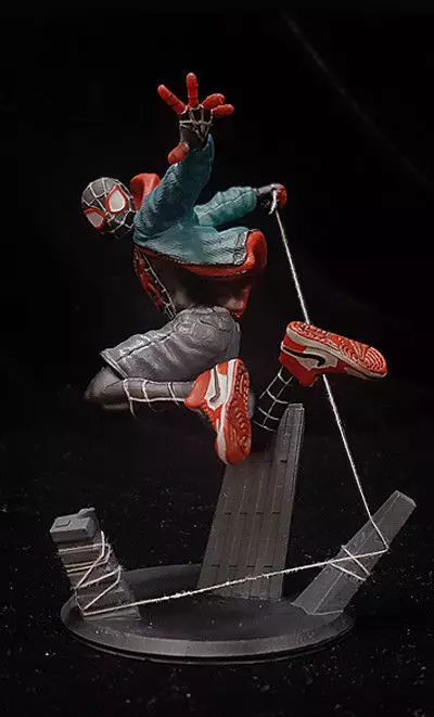 SPIDERMAN INTO THE SPIDERVERS MILES MORALES 3D print model_0