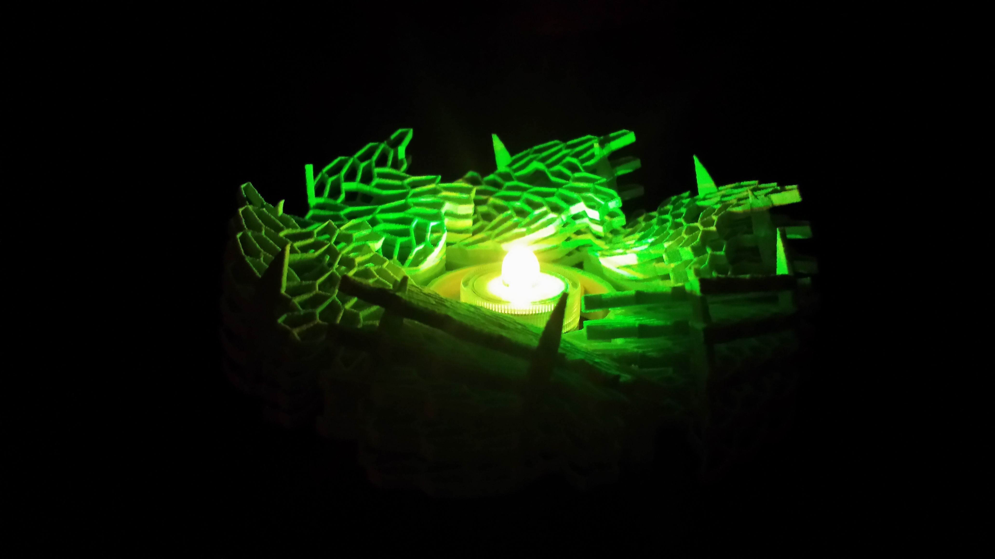 tessell-flower glow in chess board Free 3D print model_3