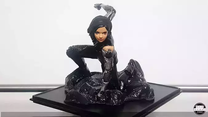 ALITA BATTLE ANGEL STATUE