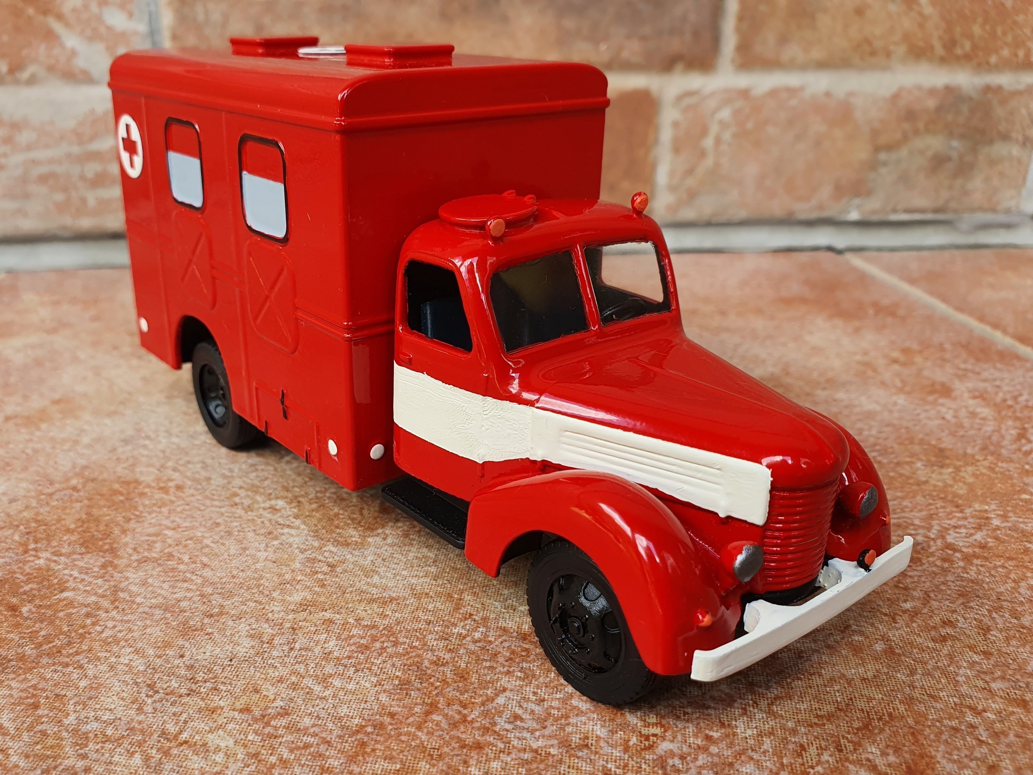 Praga RN ambulance - scale model kit 3D print model_6