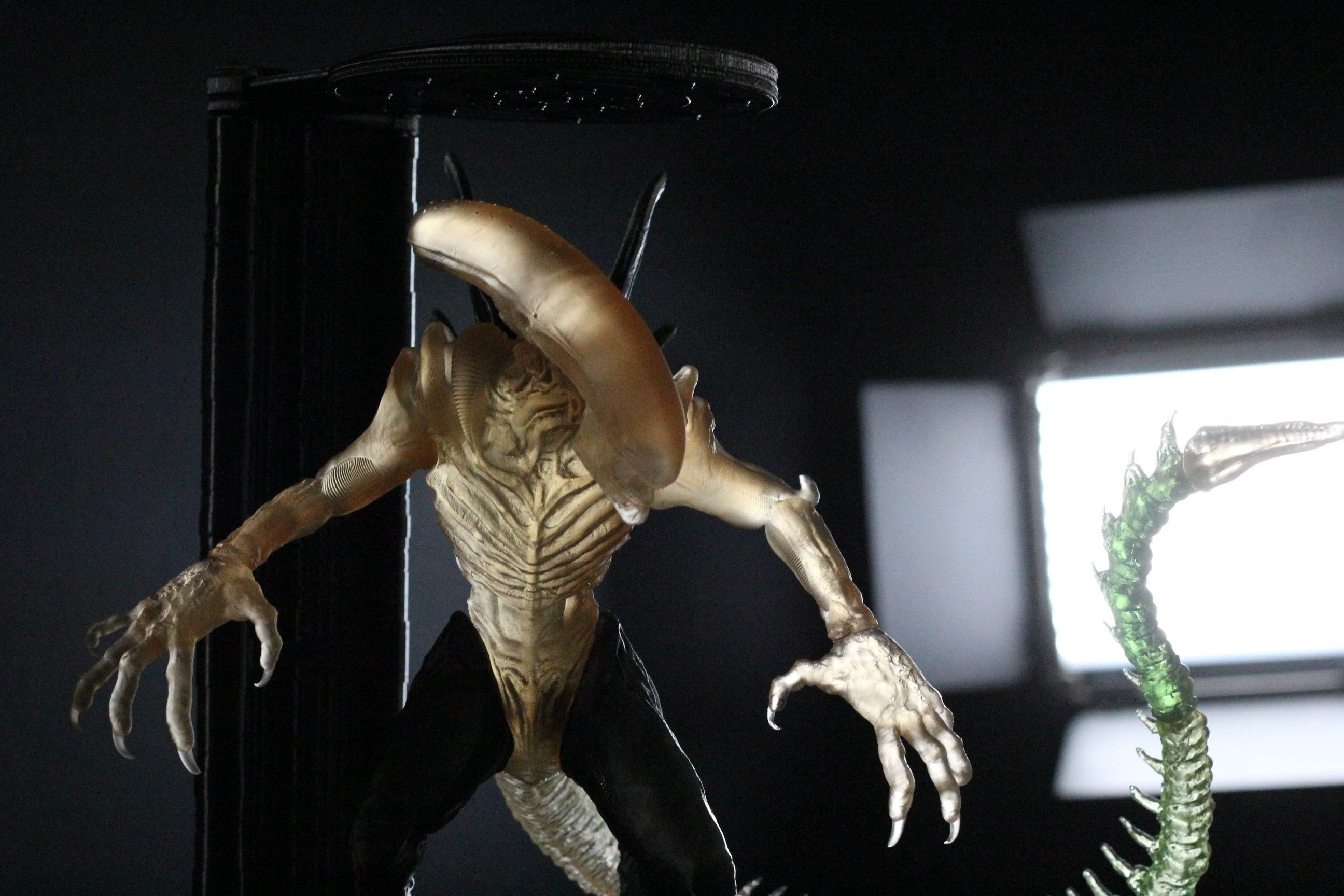 Alien Xenomorph 3D Print On Toxic Chamber Diorama  3D print model_46
