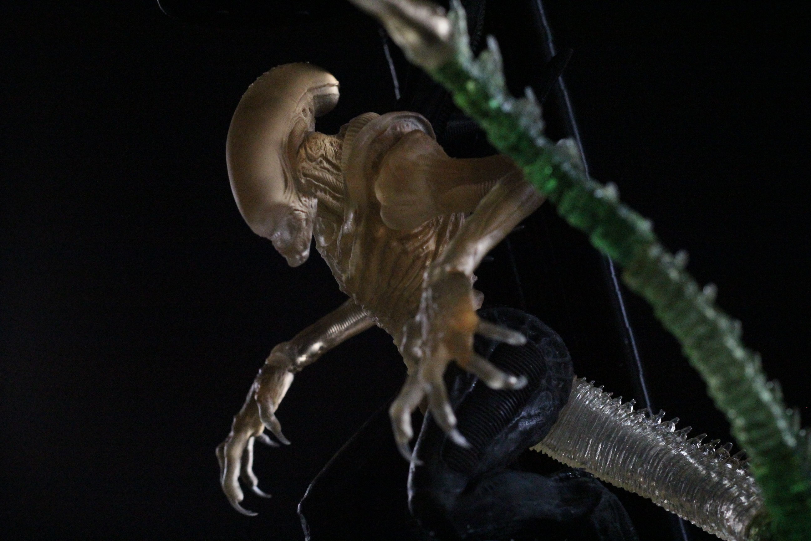 Alien Xenomorph 3D Print On Toxic Chamber Diorama  3D print model_50