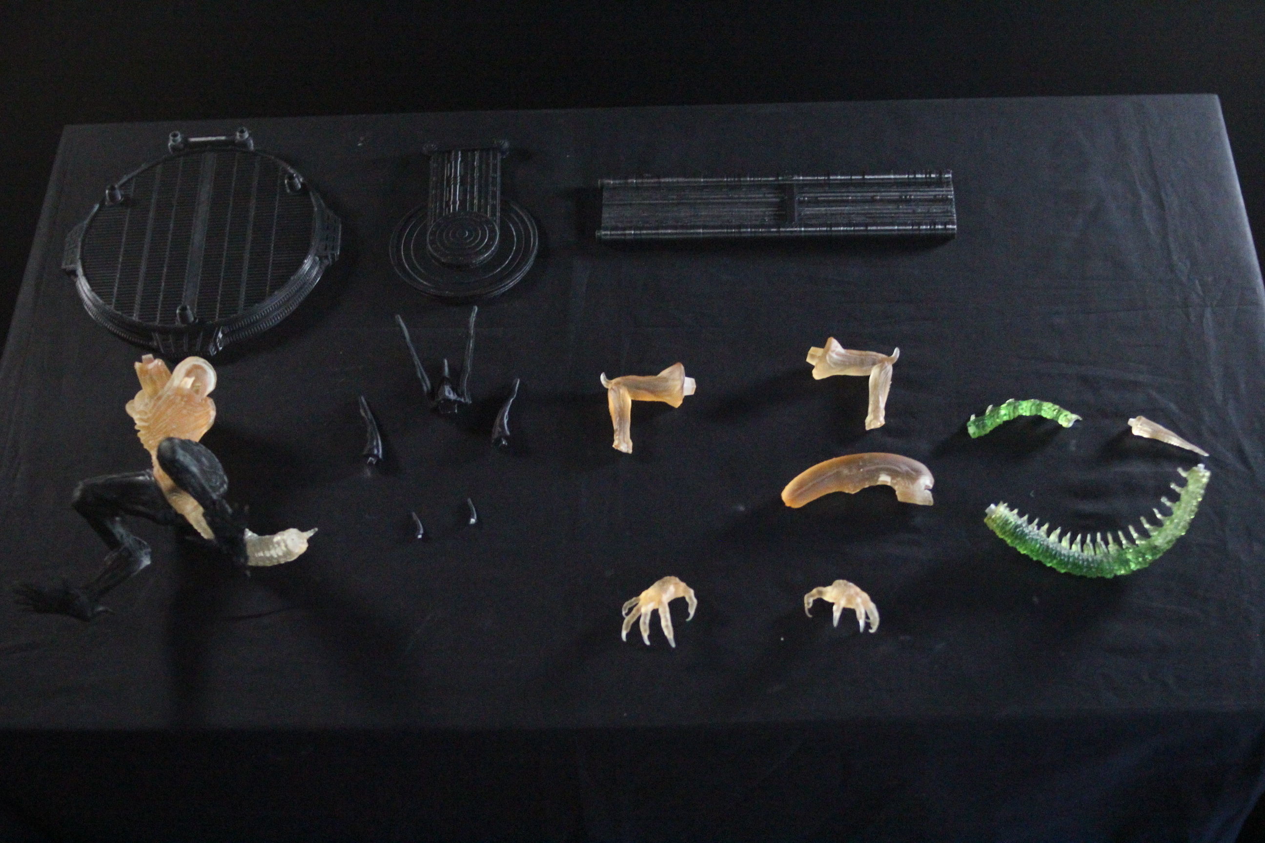 Alien Xenomorph 3D Print On Toxic Chamber Diorama  3D print model_47