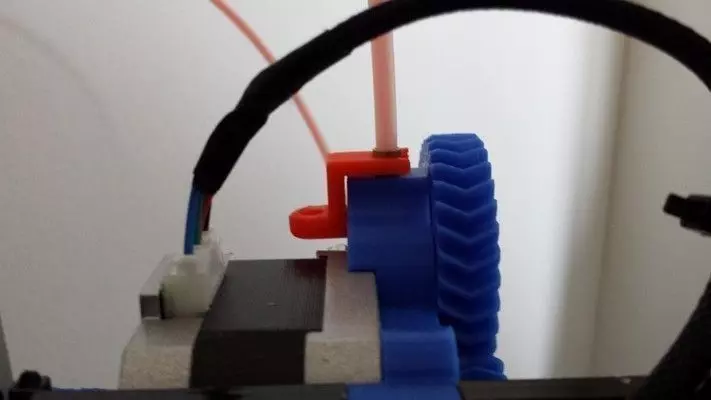 RepRap Pro Ormerod iamburnys Replacement Extruder Tube Clip T... Free 3D print model_0