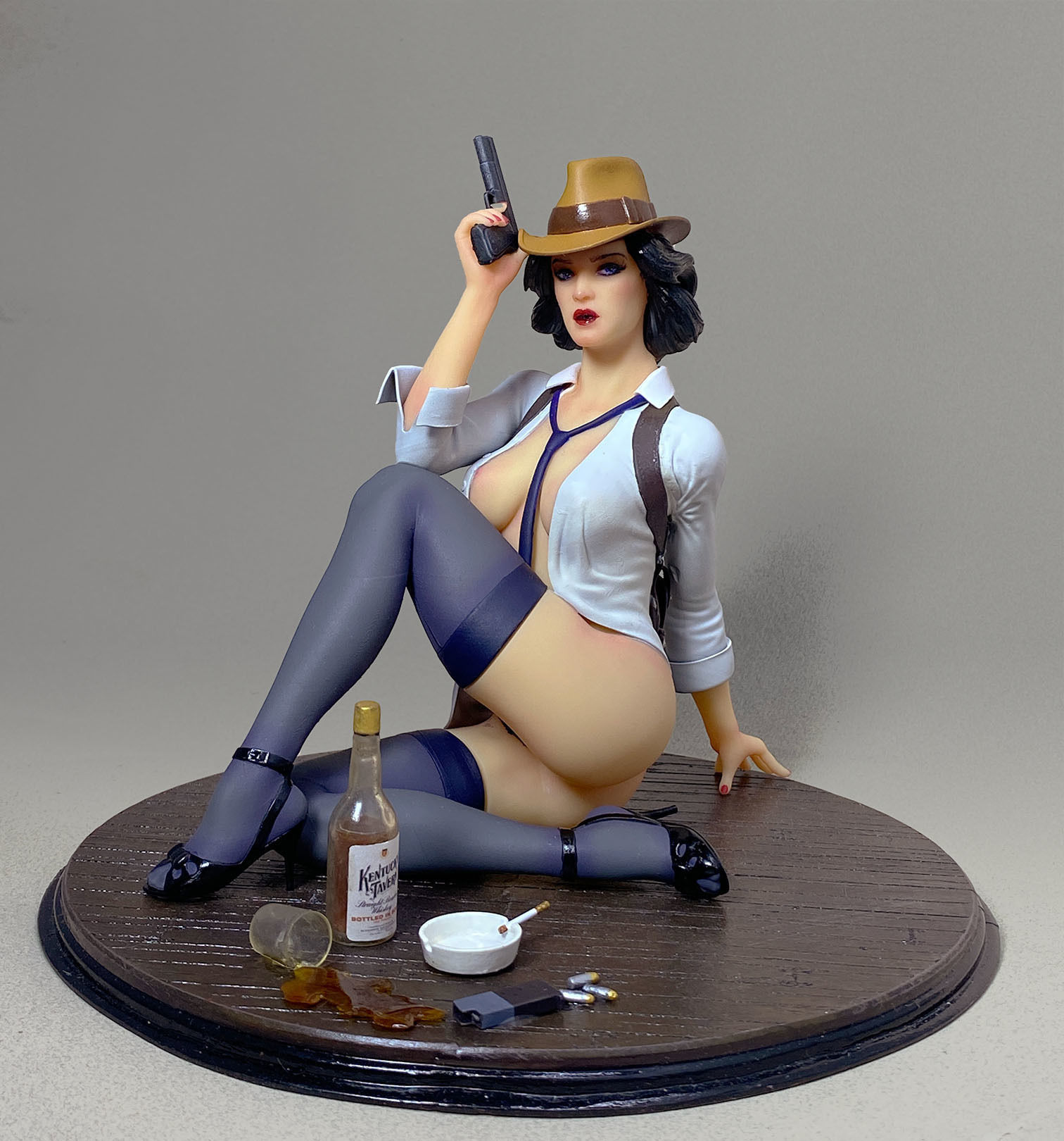Noir sitting pose 3D print model_11