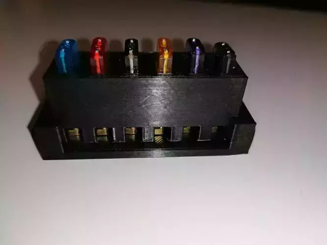 6 Way mini blade fuse holder for DIY electronics projects