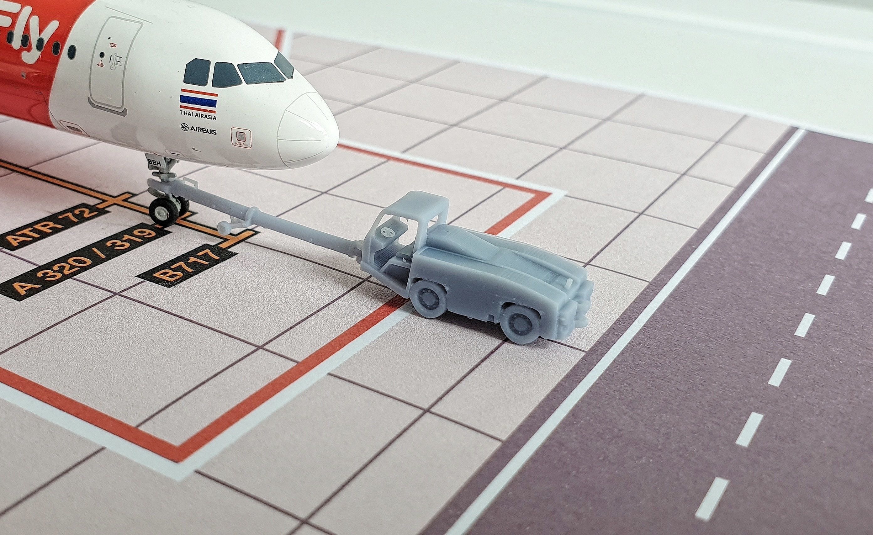 TLD TMX 150 pushback tractor 3D print model_2