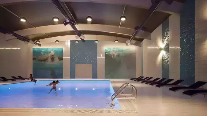 INDOOR SWIMMING POOL