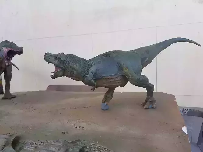 T-REX in hunting position