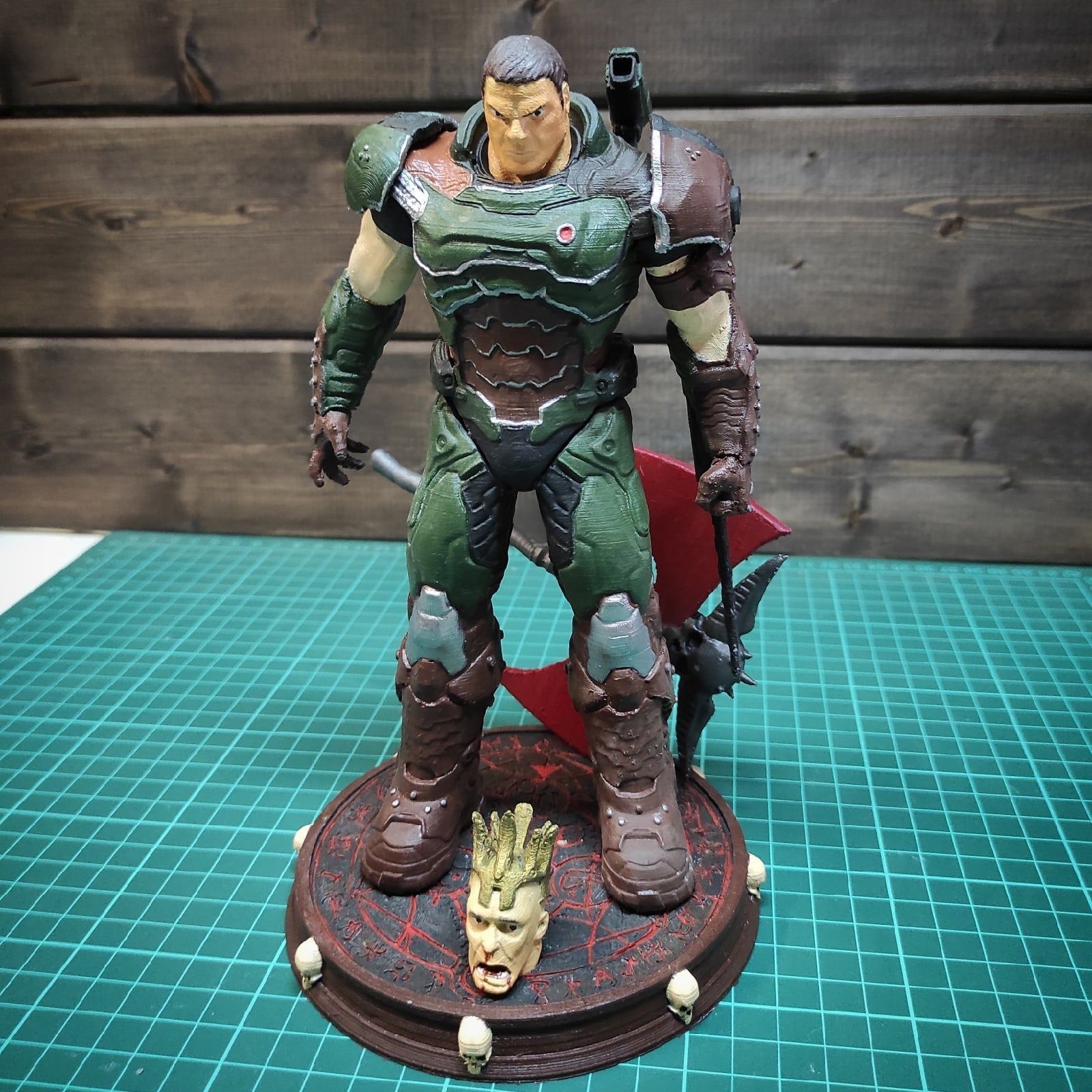 DOOM SLAYER WHITH BGF 3D print model_5