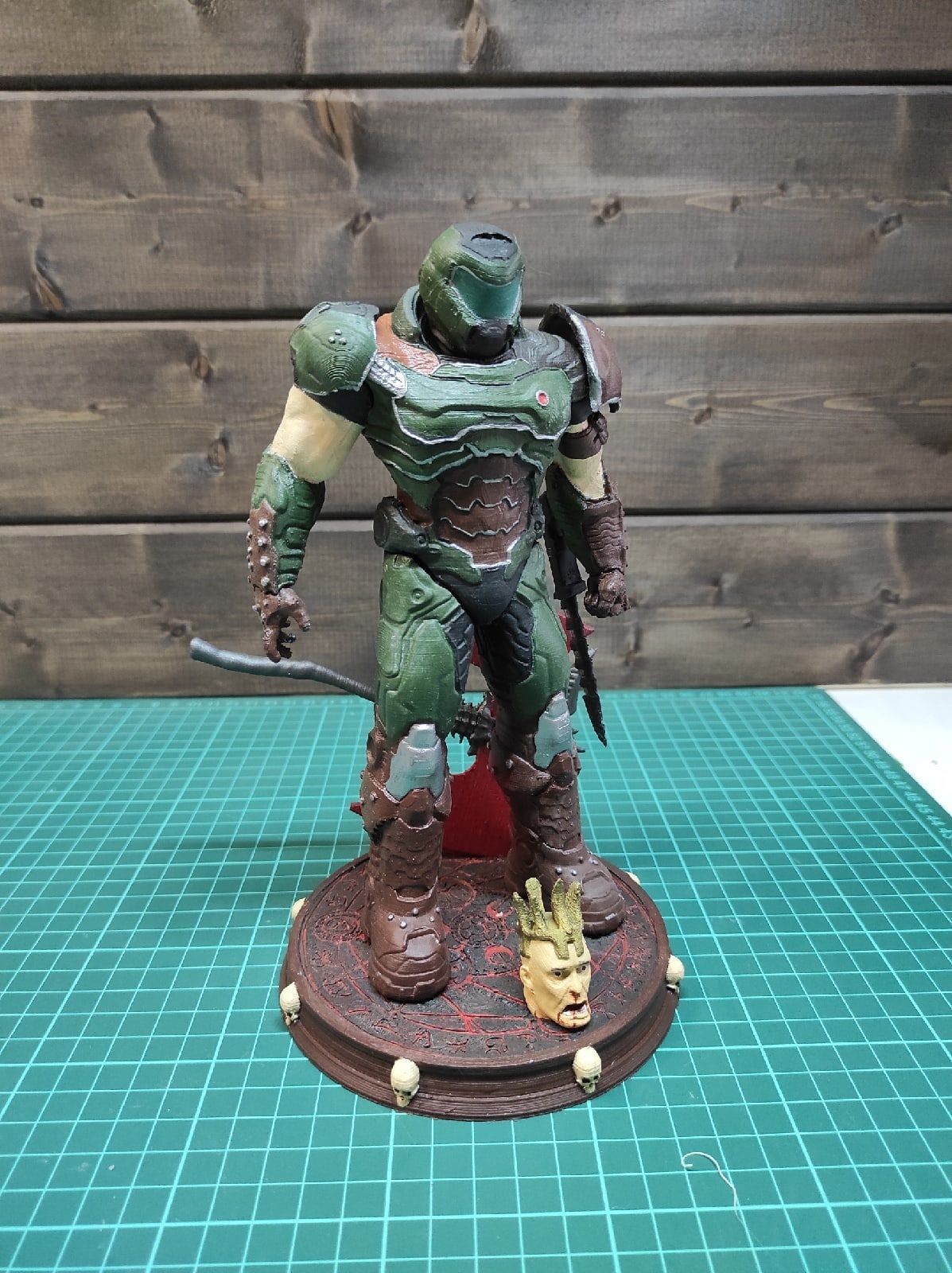 DOOM SLAYER WHITH BGF 3D print model_8
