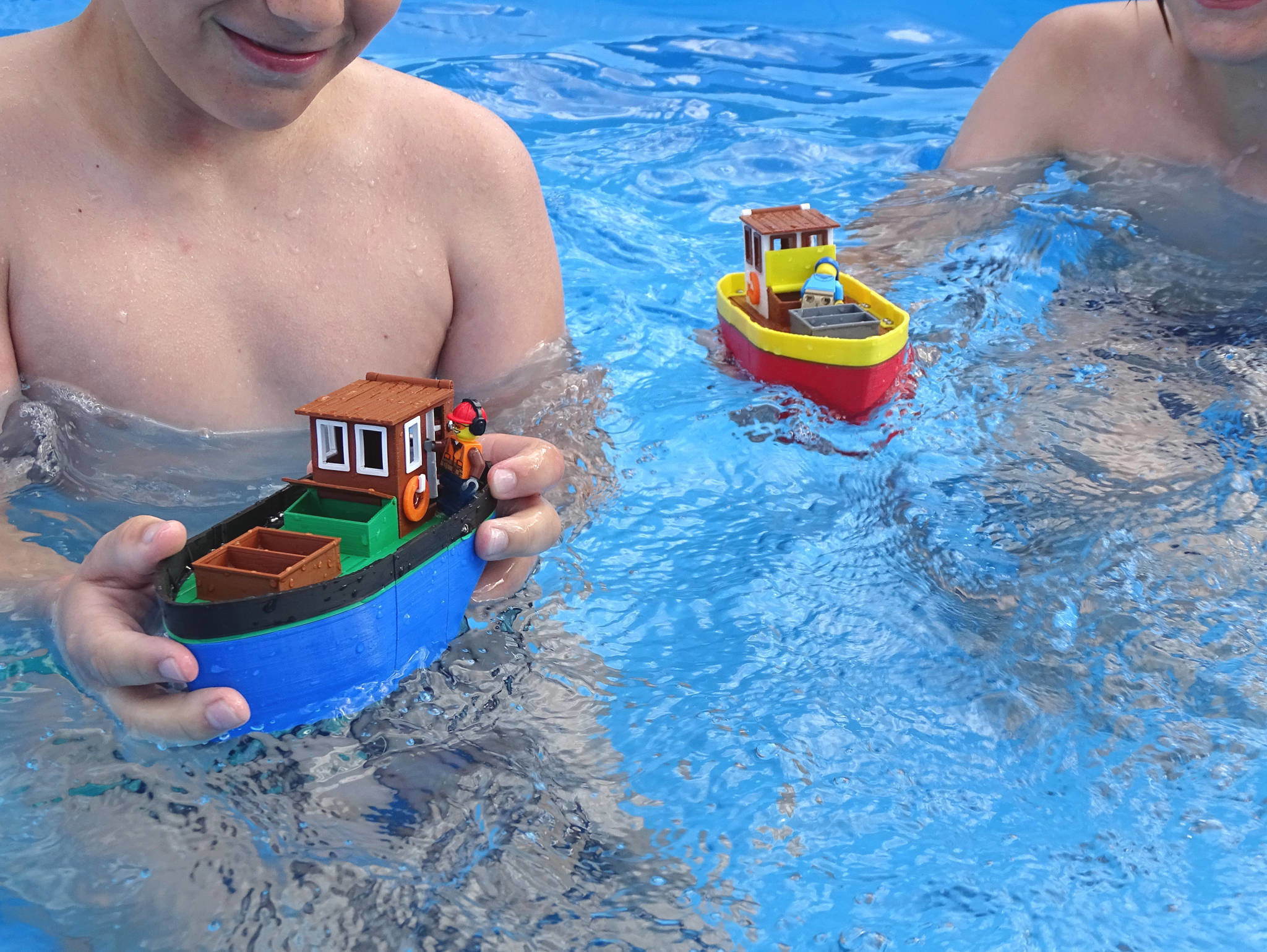 Small fishing boat by Printed-Toys Free 3D print model_2