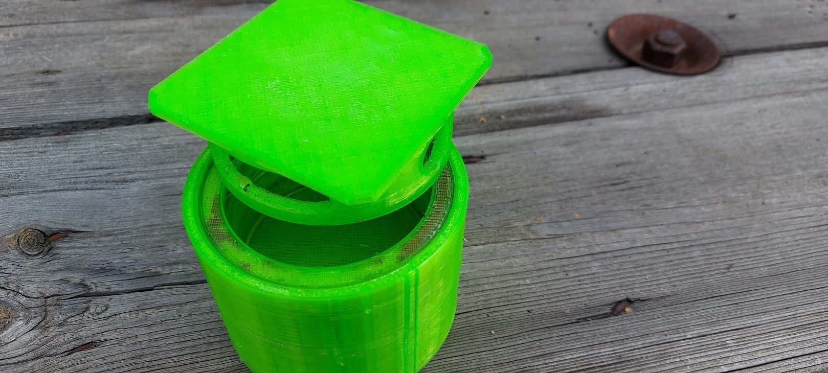 Mosquito bug ant trap