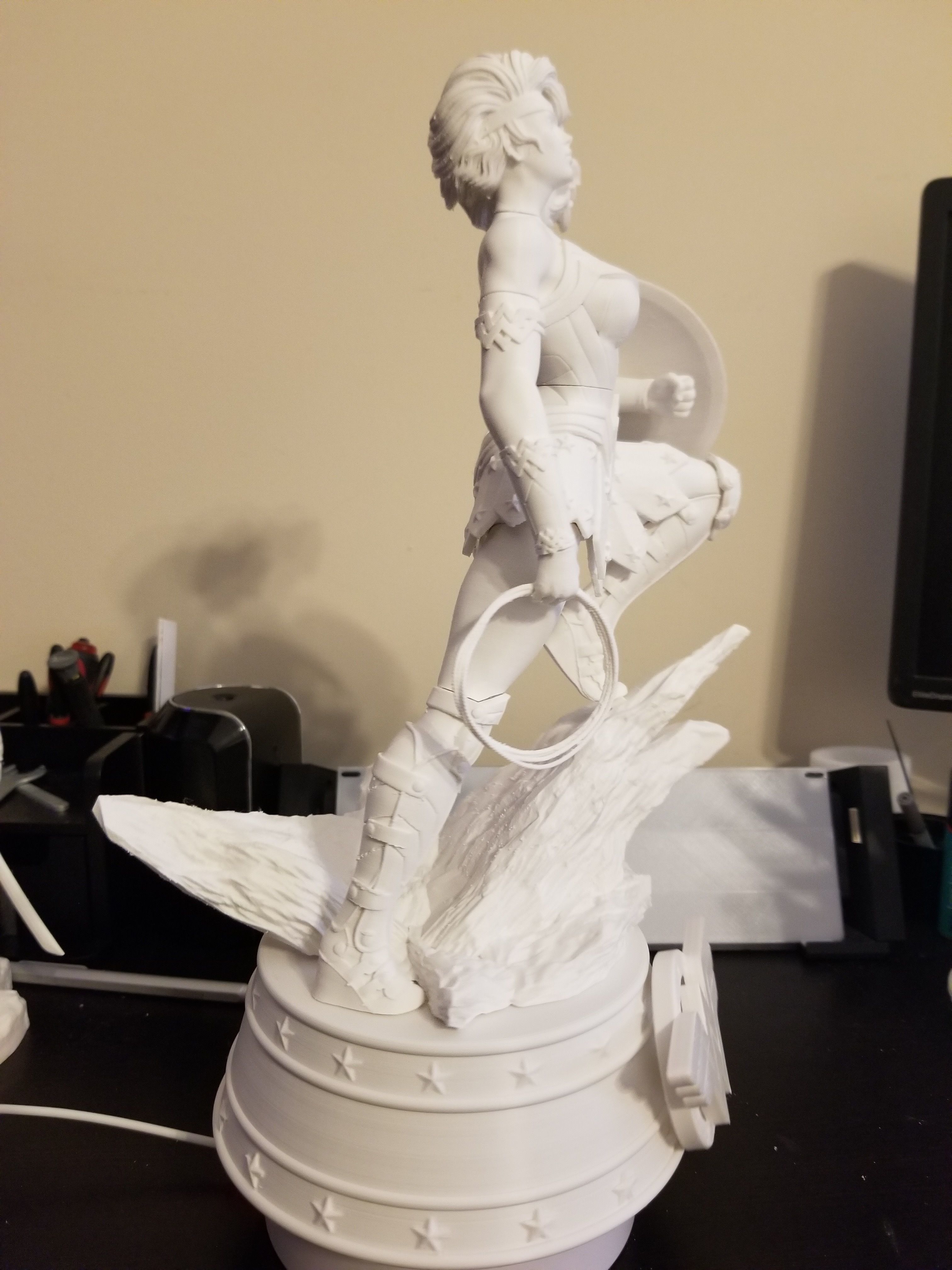 Wonder Woman Classic DC Comics Justice League 3d print model 3D print model_19