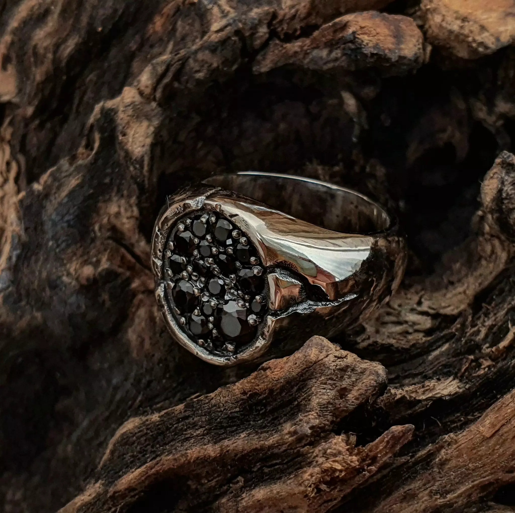 Signet Ring - Black Diamond Signet Ring 3D print model
