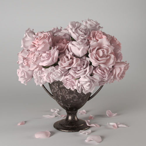Roses in vase 3D model