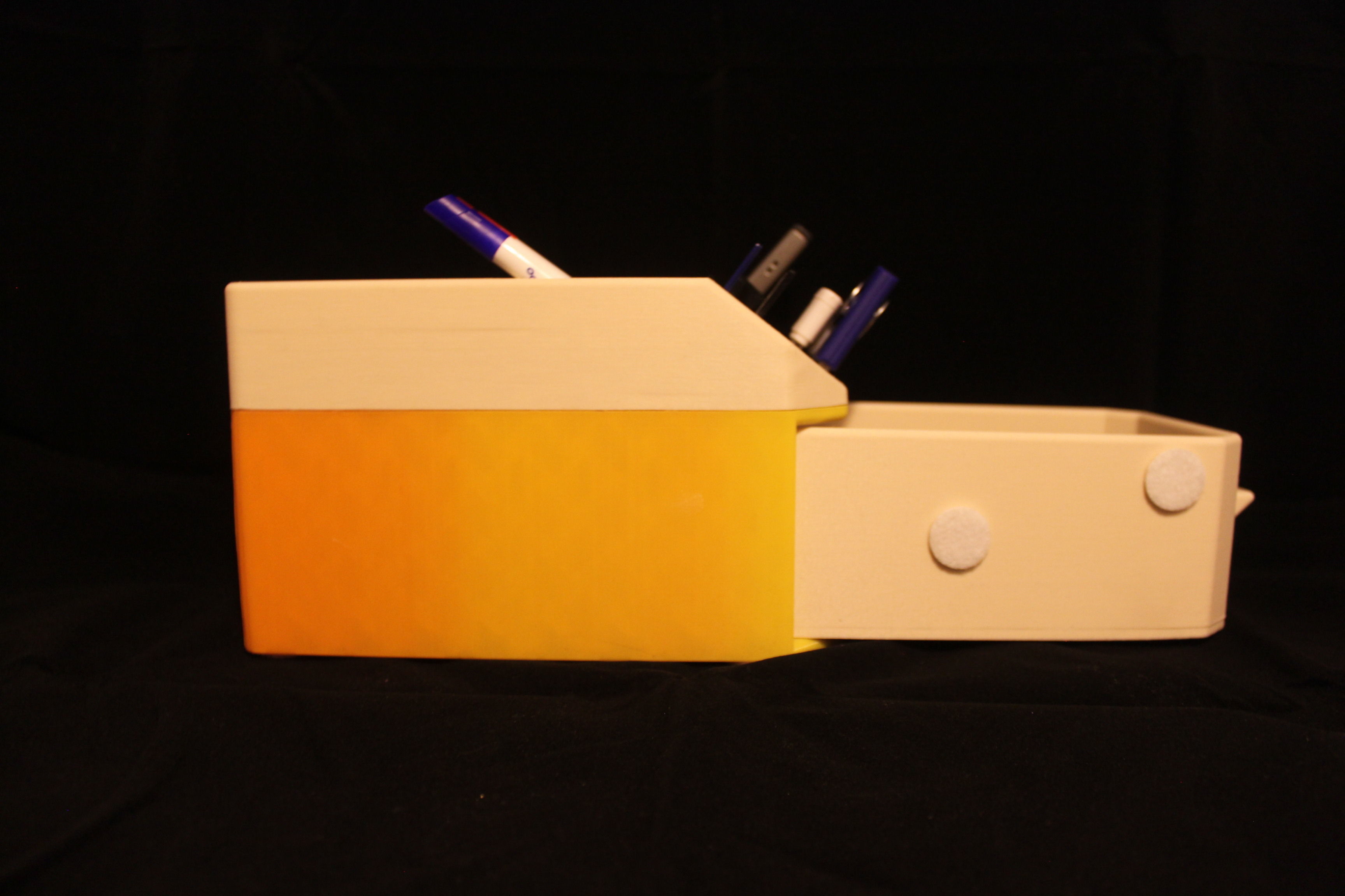 stationary Box With Storage for Flash drives and more 3D print model_3