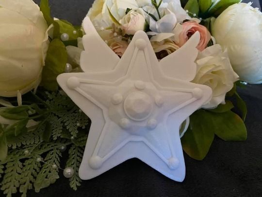 Sailor Star Fighter brooch  3D File stl 3D print model_1