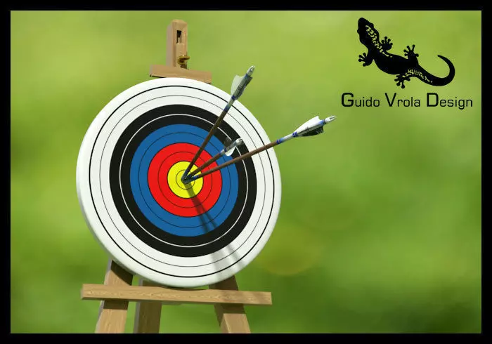 Target with arrows in the center 3D model_0