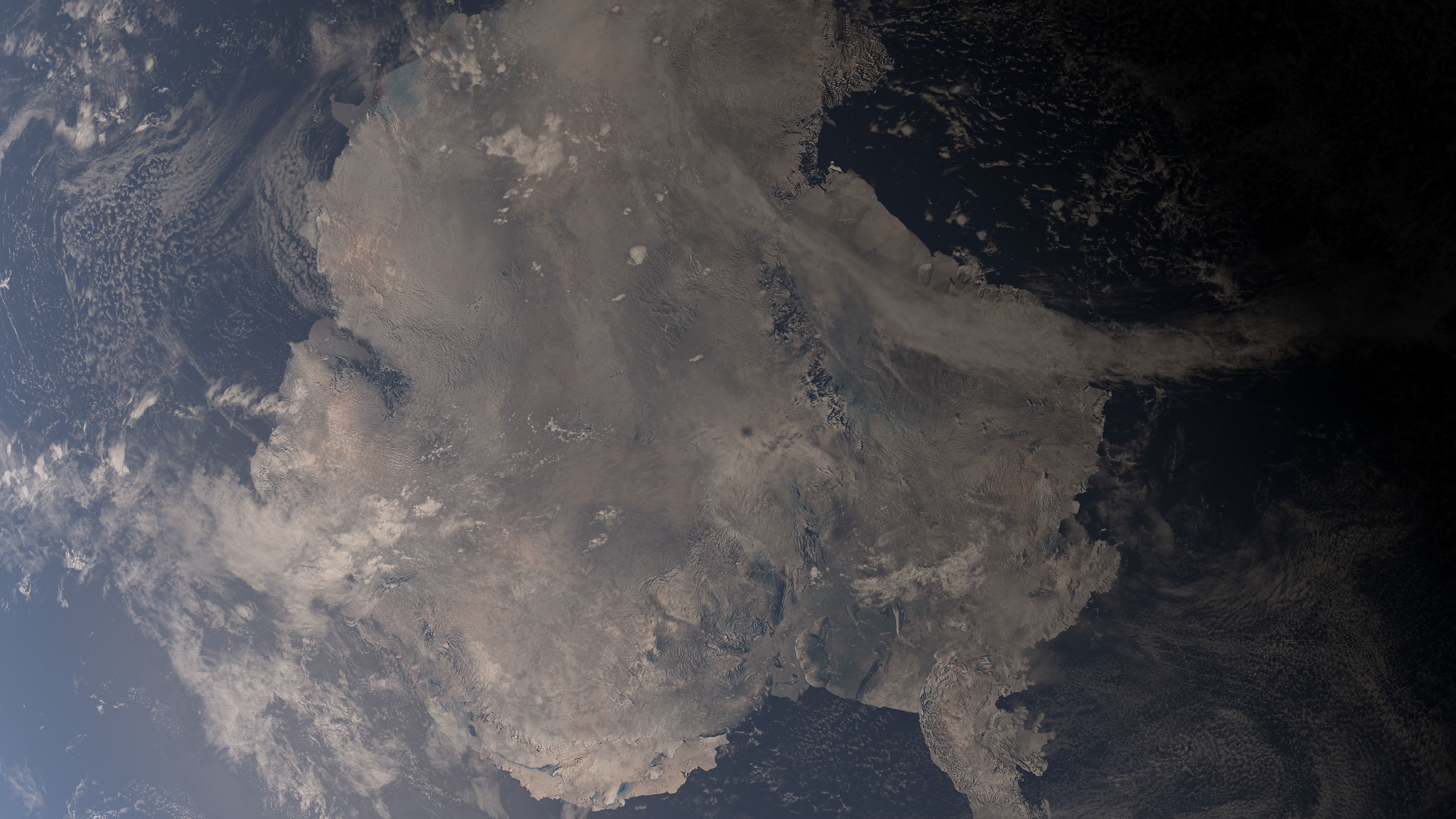 43K Earth Low-poly 3D model_7