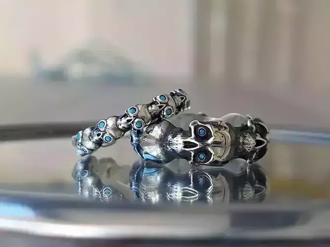Skull ring with gems 3D Print