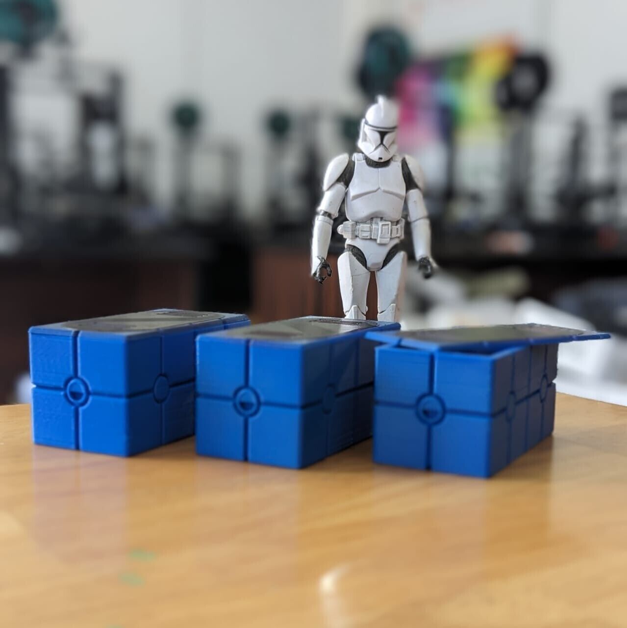 Scanning Crate with open lid 1-6 scale Hottoys 3D print model_29