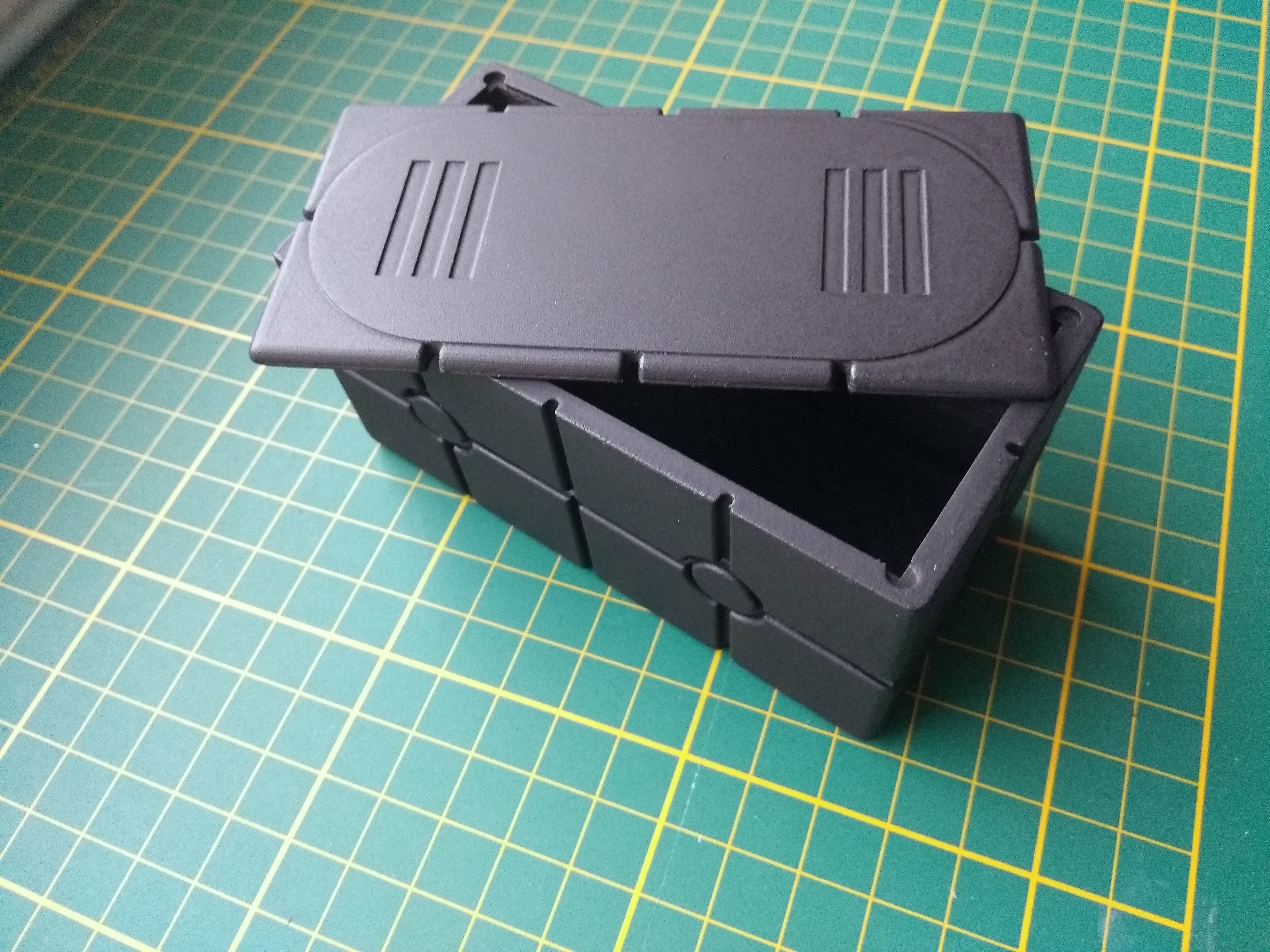 Scanning Crate with open lid 1-6 scale Hottoys 3D print model_17