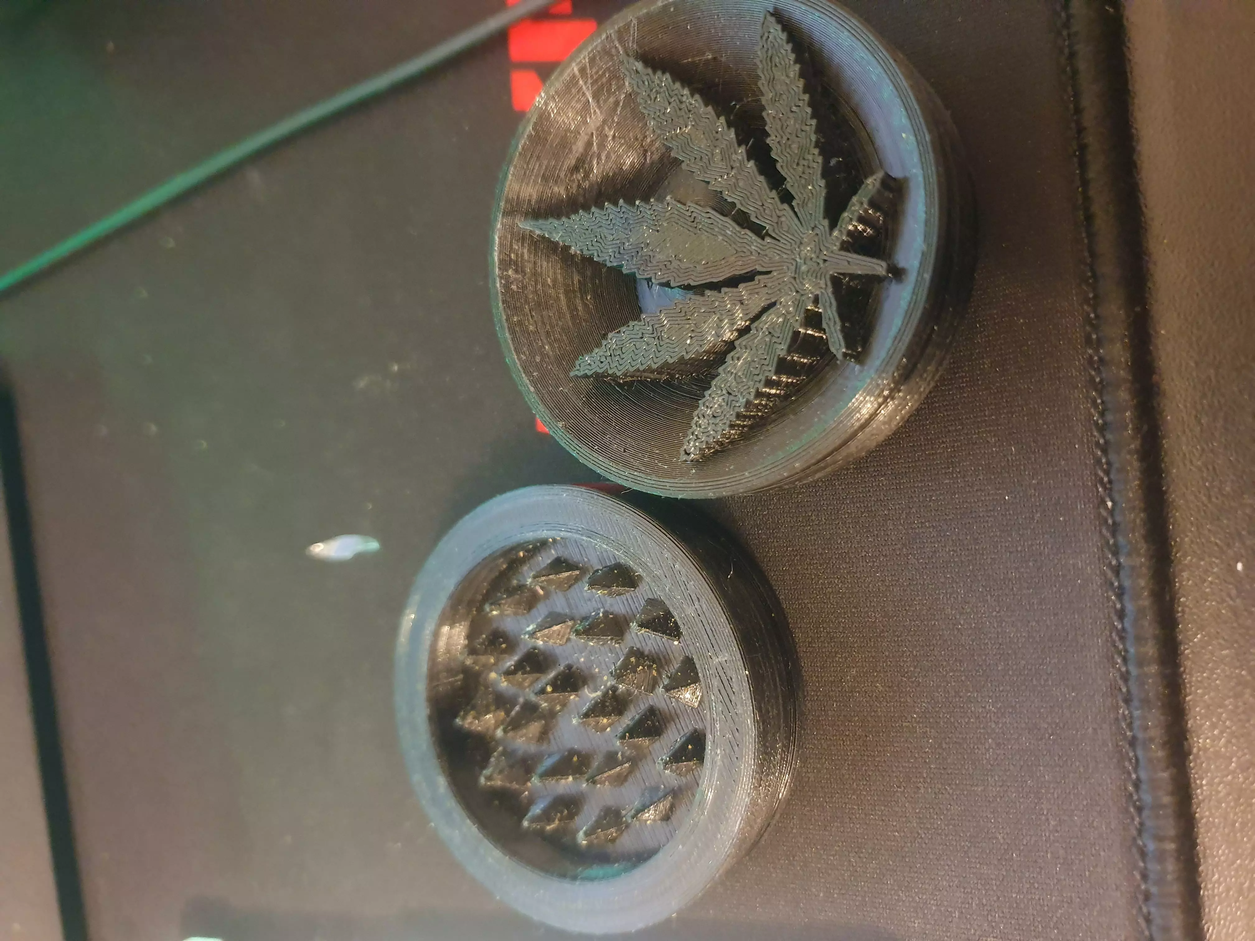 GRINDER LOGO MARIJUANA 3D print model