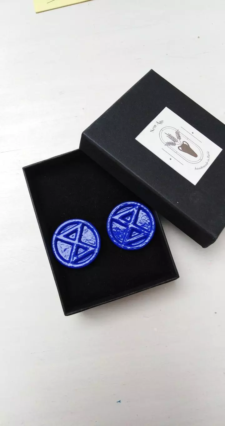 Earrings to 3D Print - Extinction Rebellion Logo 3D print model_0