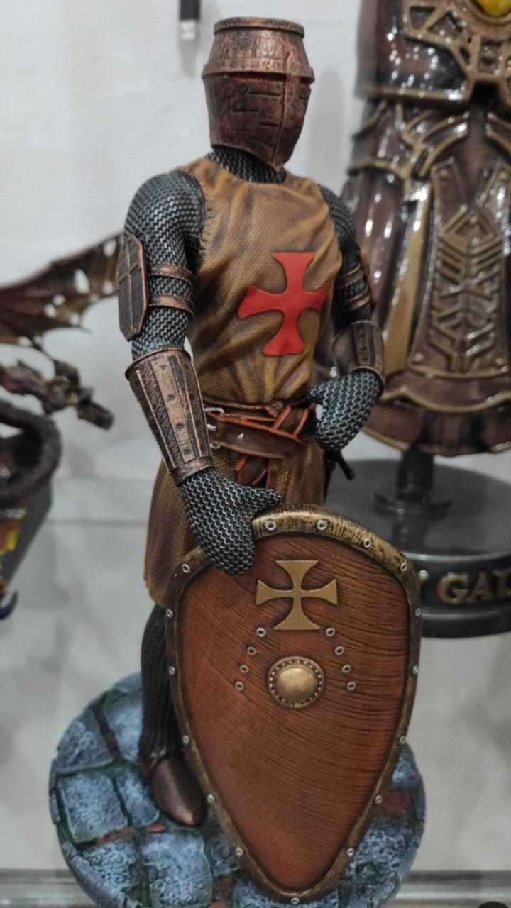 Templar - Stl medieval knight 3D print model_1