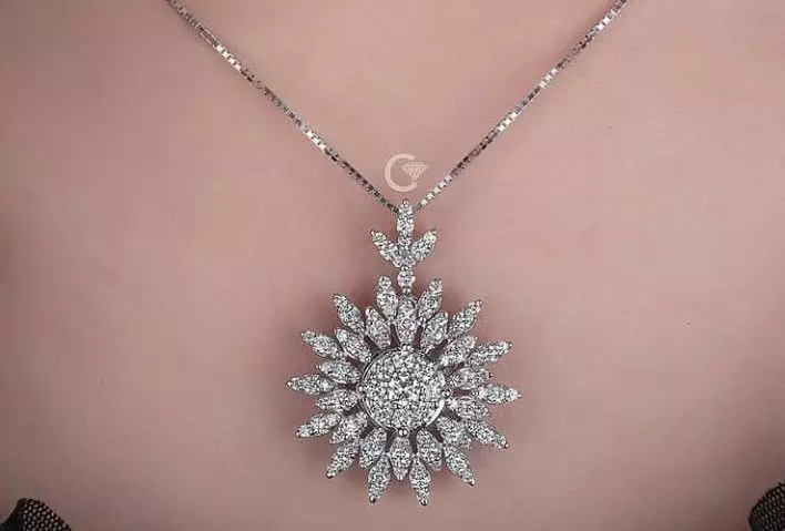 Stylish pendant with diamonds white gold 3D print model 2020 3D print model_0