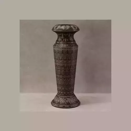 vase ornate