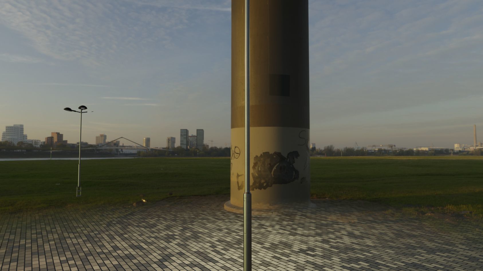 Street Light 15 version 8 5m with pole 2 Low-poly 3D model_23