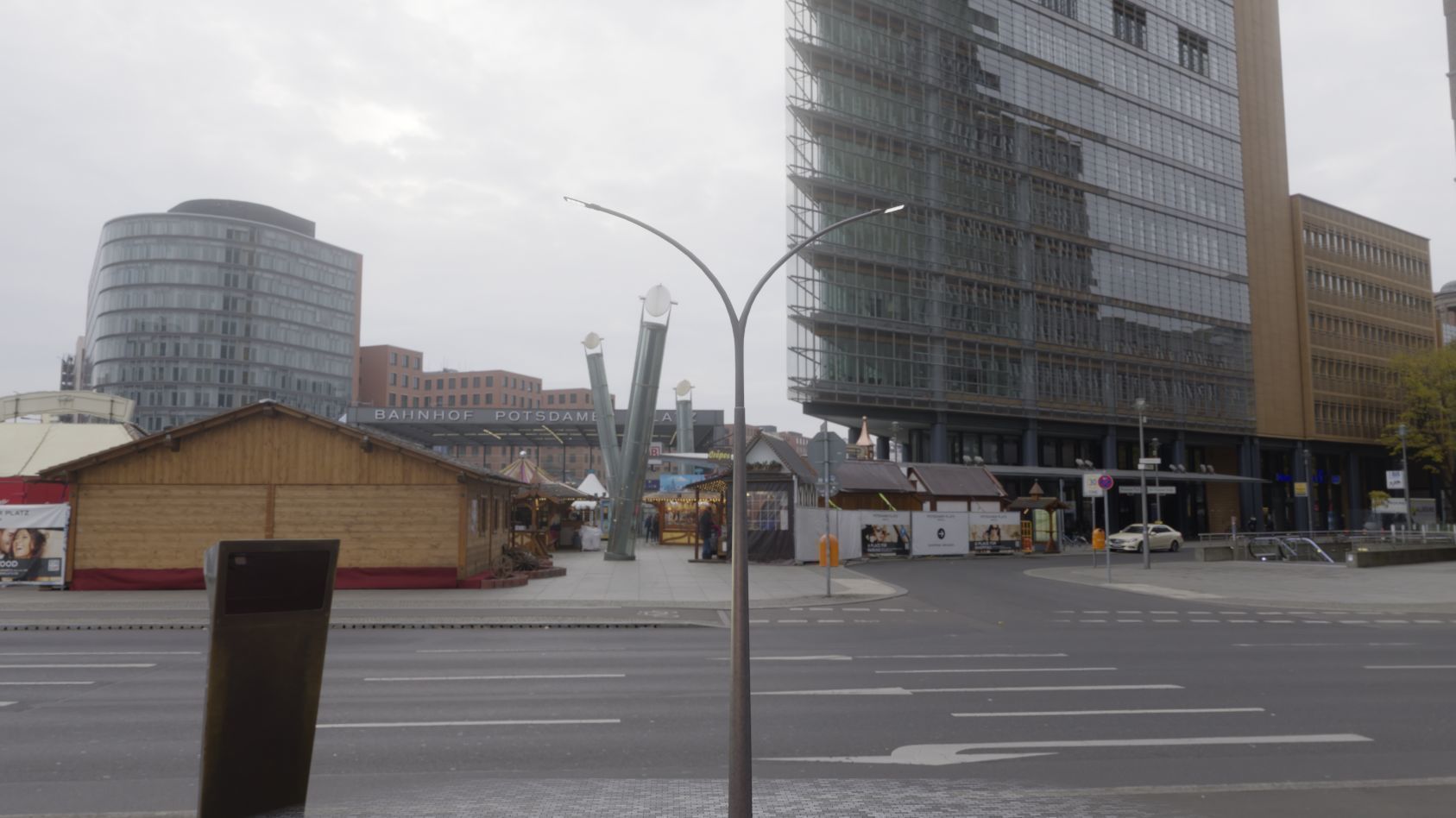 Street Light 12 version 16 10m with pole 4 Low-poly 3D model_86