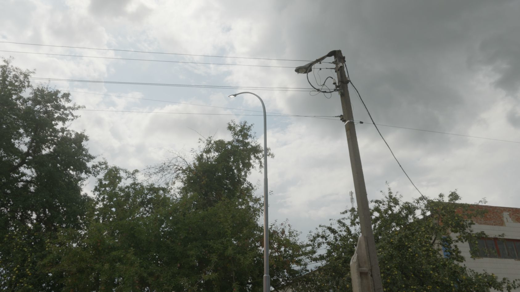 Street Light 12 version 15 10m with pole 1 Low-poly 3D model_26