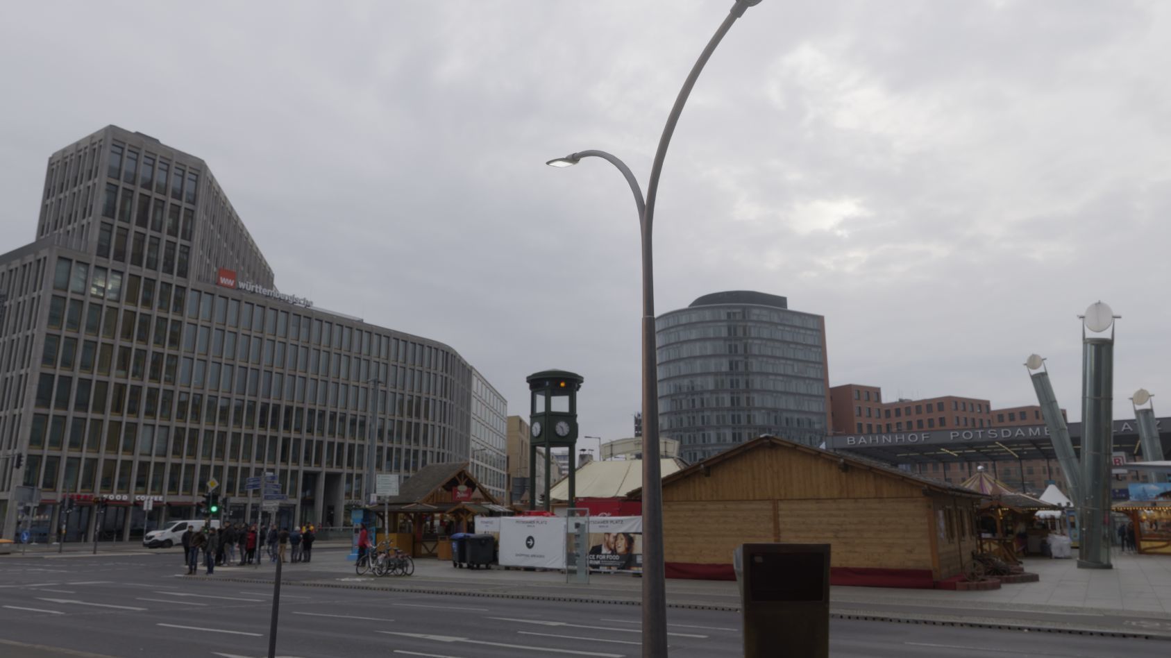 Street Light 12 version 12 6m with pole 4 Low-poly 3D model_6