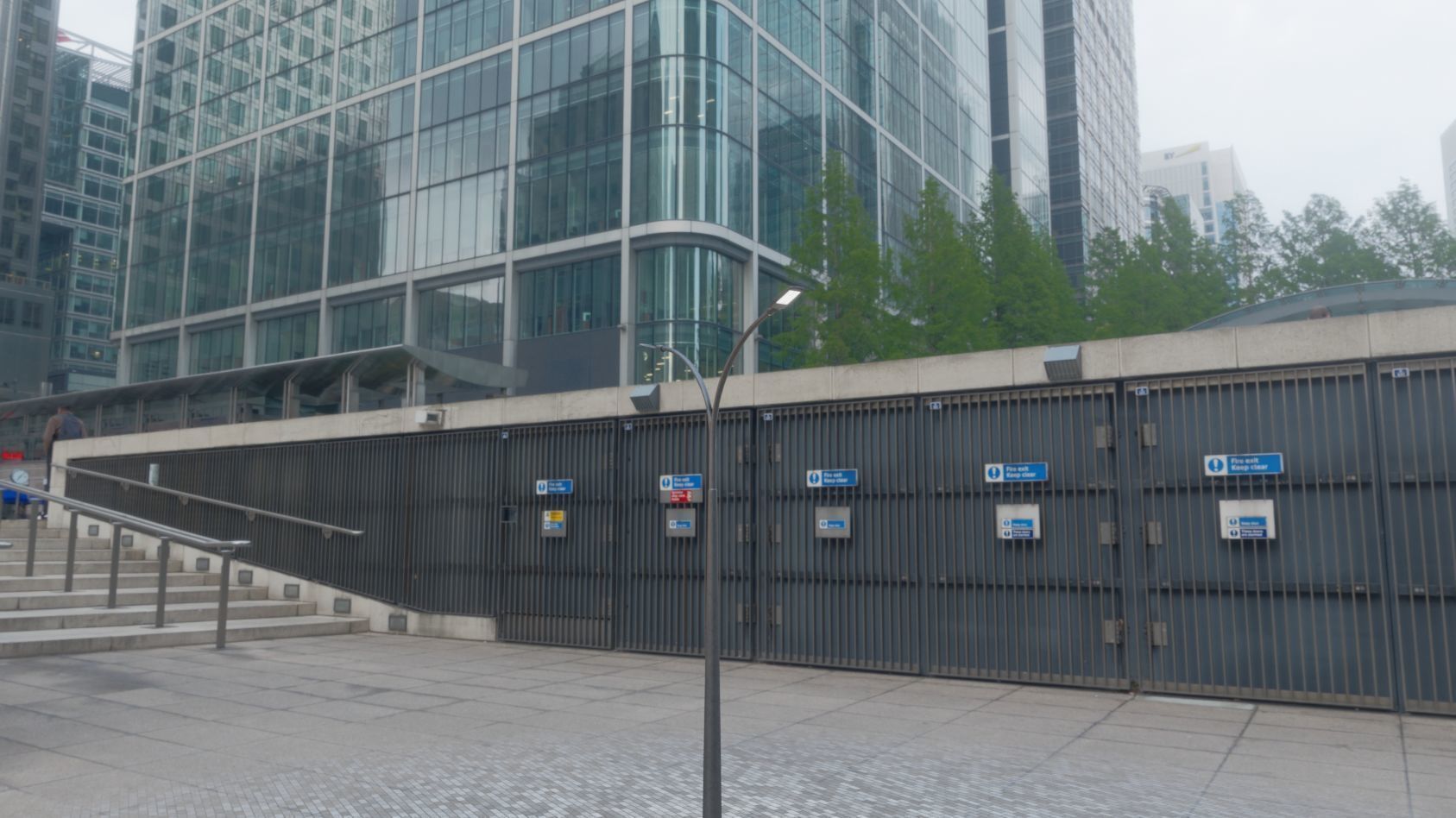 Street Light 12 version 12 6m with pole 4 Low-poly 3D model_71