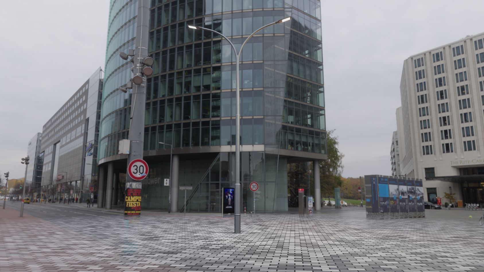 Street Light 12 version 10 6m with pole 4 Low-poly 3D model_27