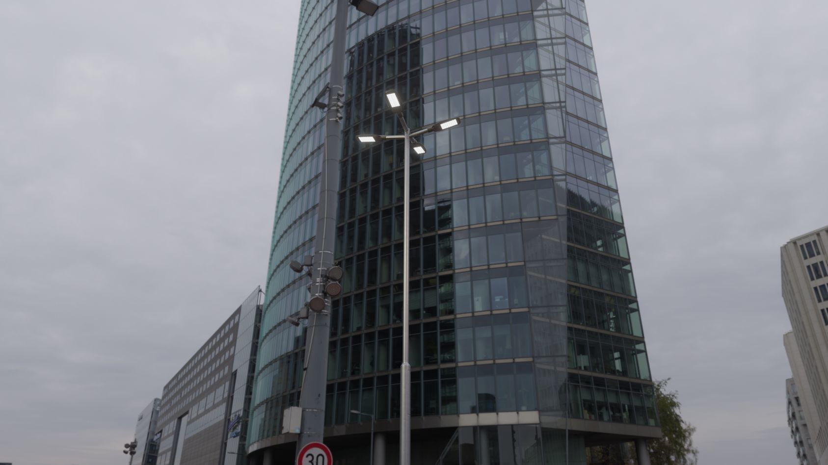 Street Light 12 version 9 5m with pole 2 Low-poly 3D model_31