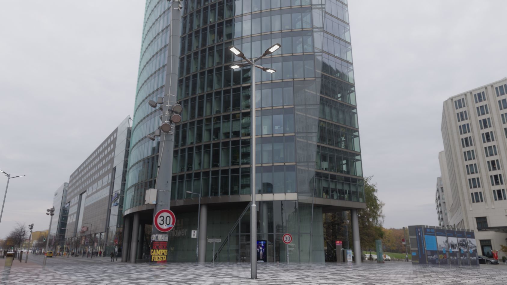 Street Light 12 version 9 5m with pole 2 Low-poly 3D model_81