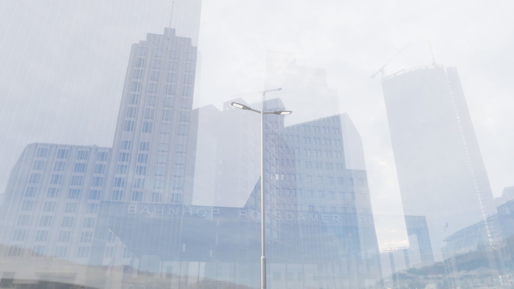 Street Light 12 version 7 5m with pole 2 Low-poly 3D model_94