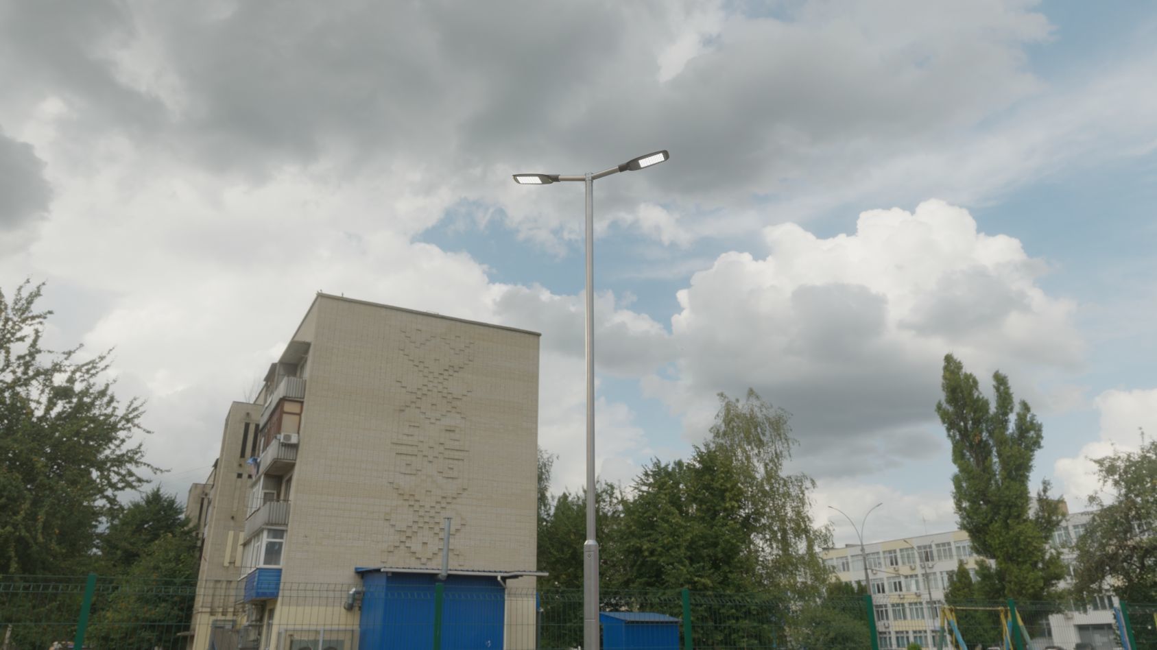 Street Light 12 version 7 5m with pole 2 Low-poly 3D model_36