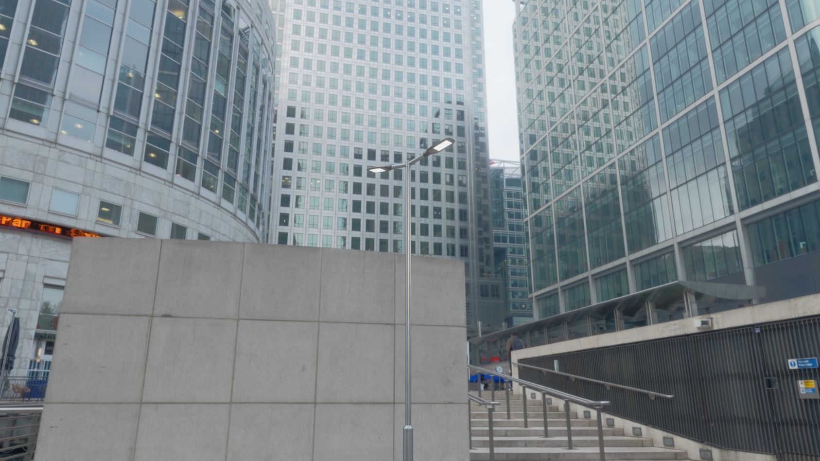 Street Light 12 version 7 5m with pole 2 Low-poly 3D model_83