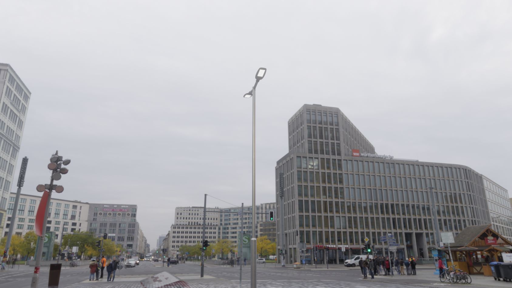 Street Light 12 version 7 5m with pole 2 Low-poly 3D model_86