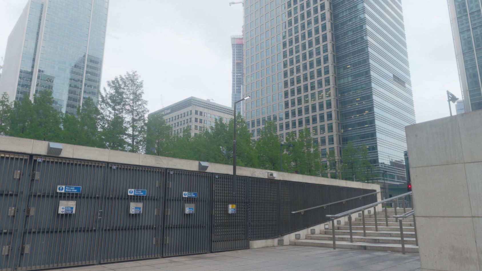 Street Light 12 version 1 3m with pole 3 Low-poly 3D model_53