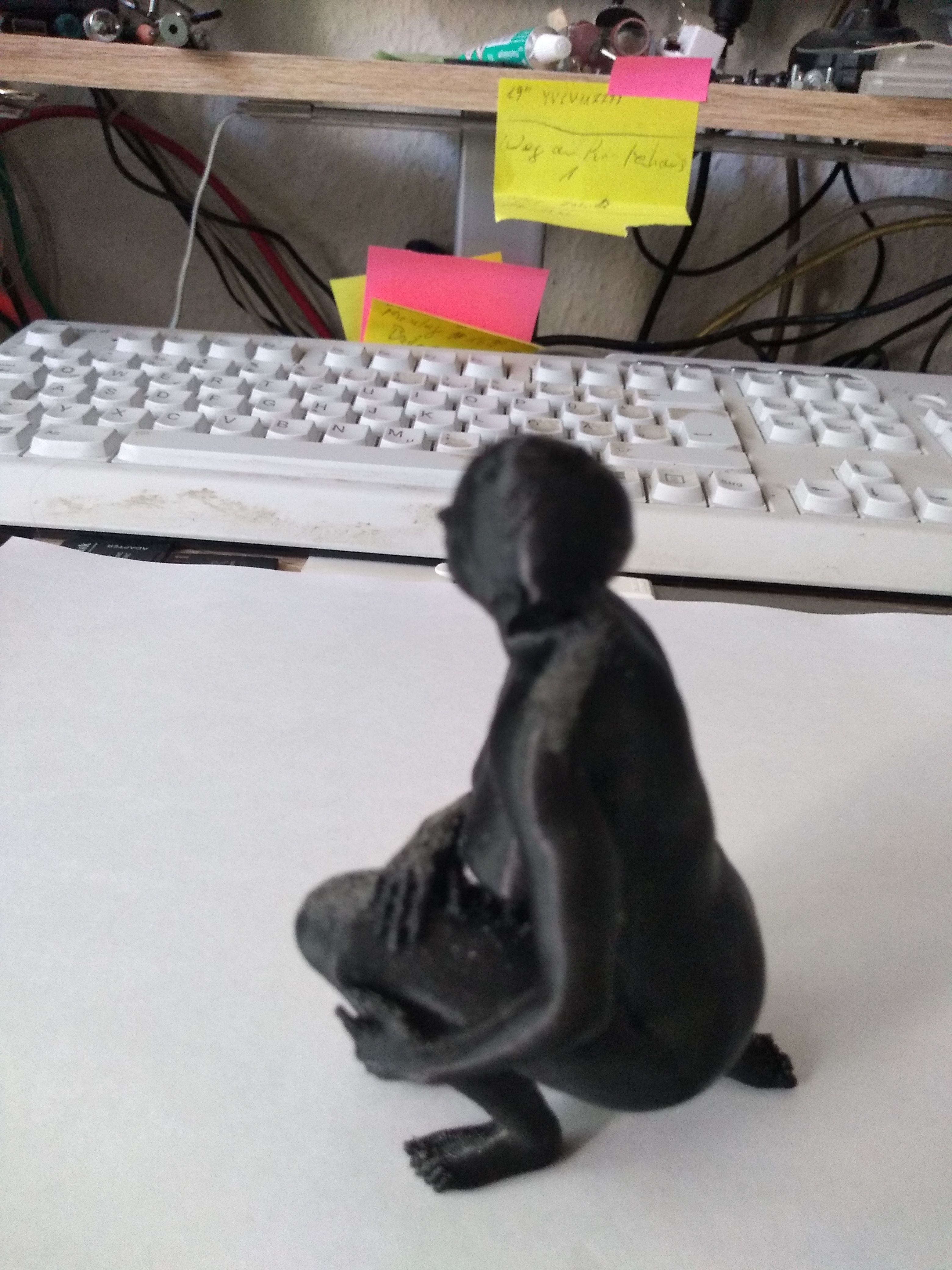 Kniende Figur gela 10-07 by stc45 3D print model_2