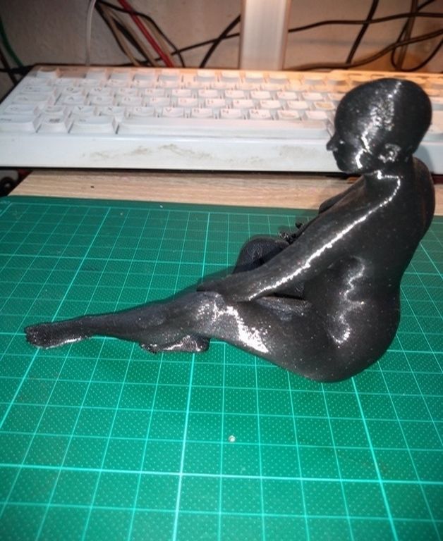 Sitzende Figur gela 10-09 by stc45 3D print model_6