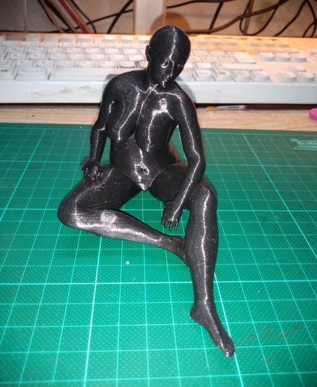 Sitzende Figur gela 10-09 by stc45 3D print model_5